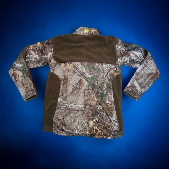 Men's Scent Blocker RealTree Camo Quarter-Zip Pullover - Picture 2 of 4